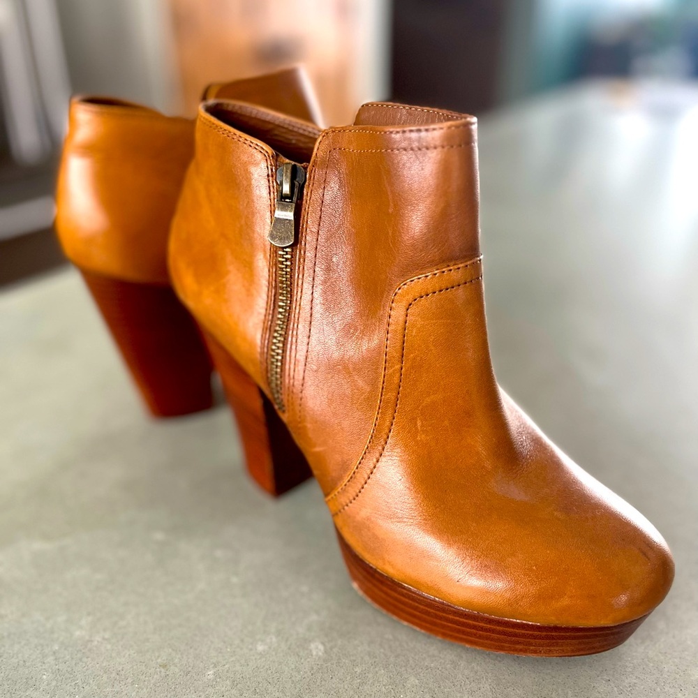 Gianni Bini Leather Booties NWOT